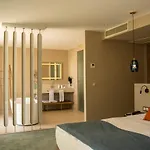 Resort Wave