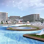 Resort Wave