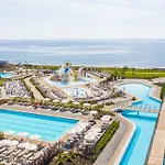 Üdülőközpont Wave 5*
