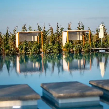 Wave Resort