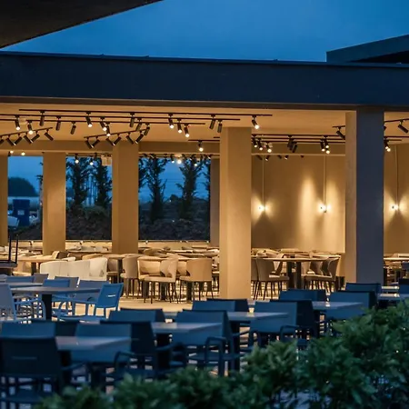 Wave Semesteranläggning (resort) 5*